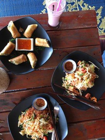 Mae Haad Tree House Bar